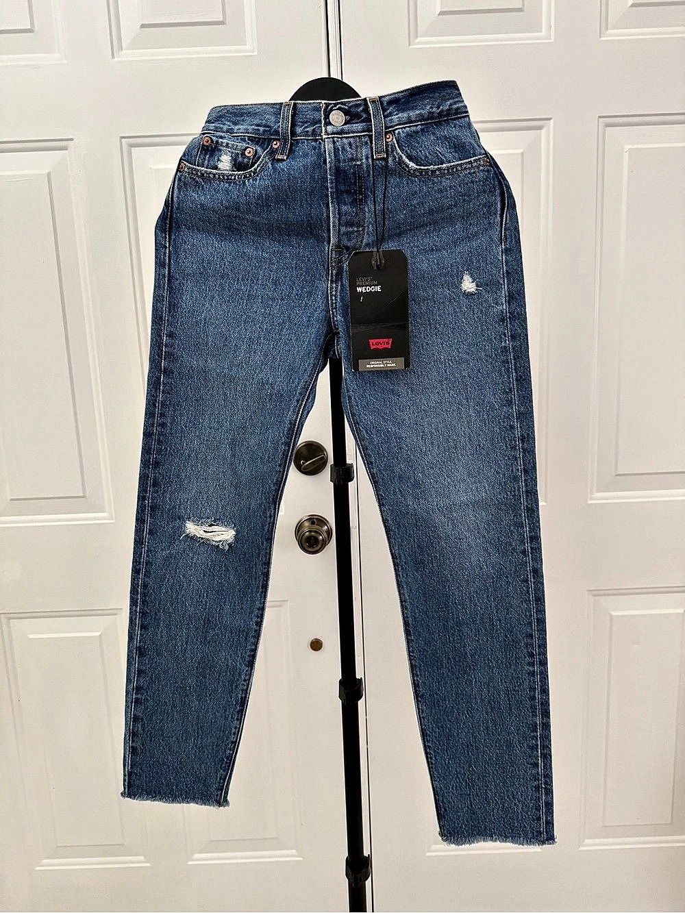 Levi's Wedgie Straight Jeans High Rise Blue Waist 24 NWT